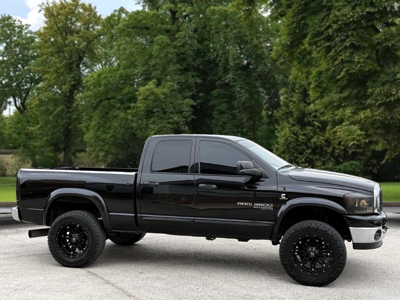 Dodge Ram 3500 4dr Quad Cab 140.5 SRW 4WD SLT 2006
