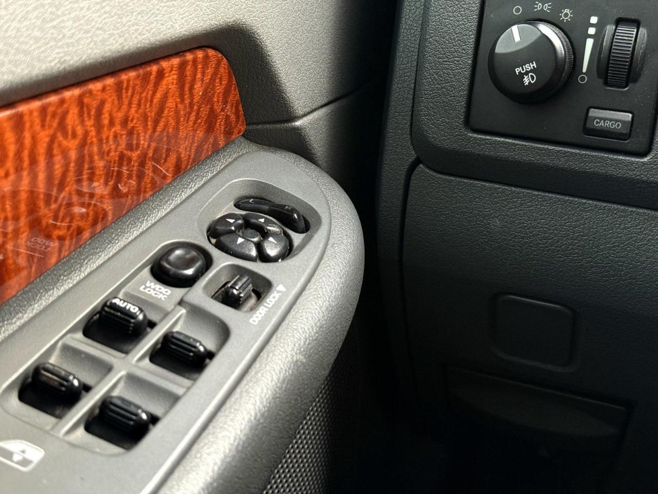 Dodge Ram 3500 4dr Quad Cab 140.5 SRW 4WD SLT 2006
