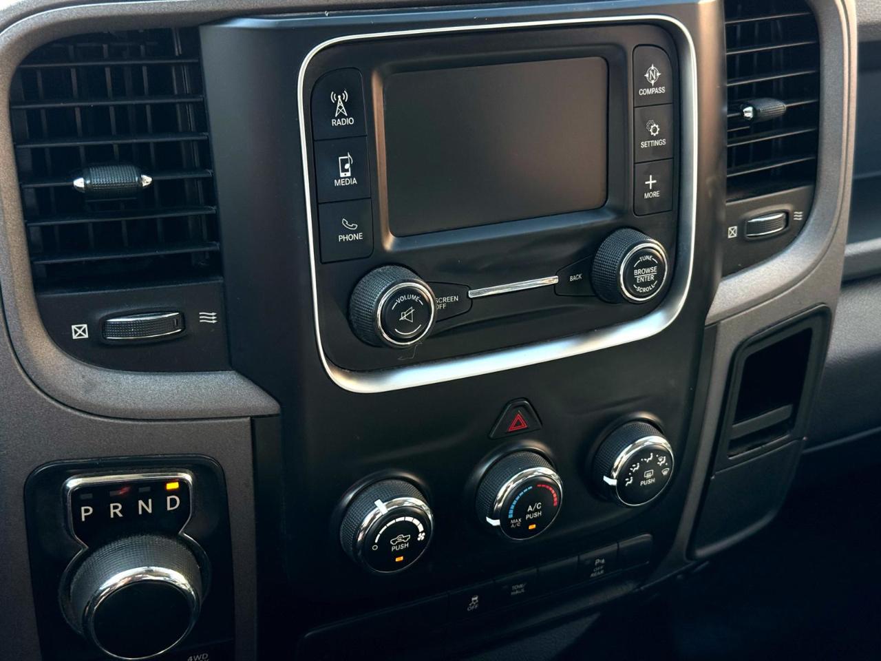 RAM 1500 Tradesman 4x4 Quad Cab 6'4" Box 2018