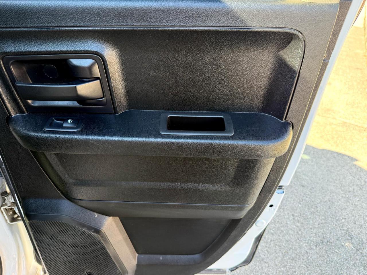 RAM 1500 Tradesman 4x4 Quad Cab 6'4" Box 2018