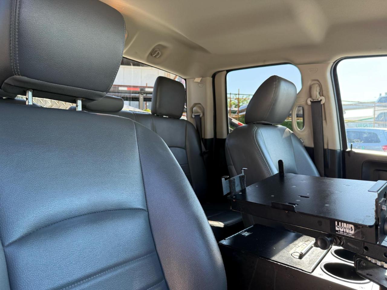 RAM 1500 Tradesman 4x4 Quad Cab 6'4" Box 2018