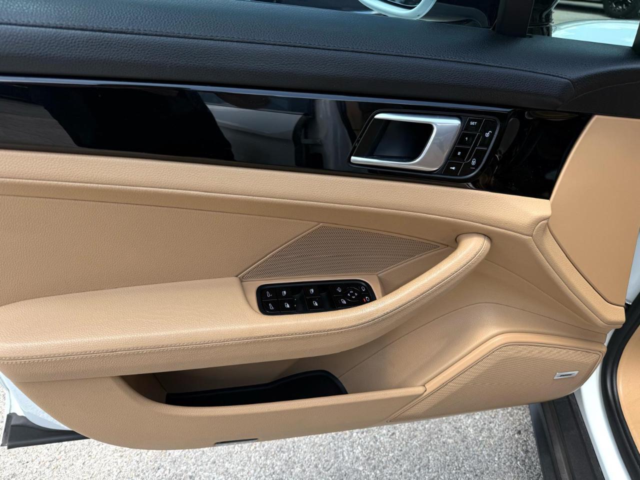 Porsche Panamera RWD 2018