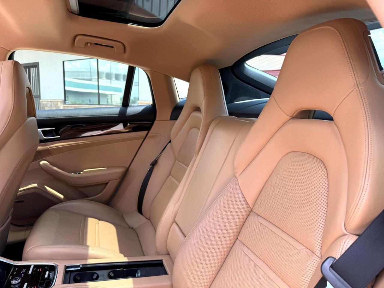 Porsche Panamera RWD 2018