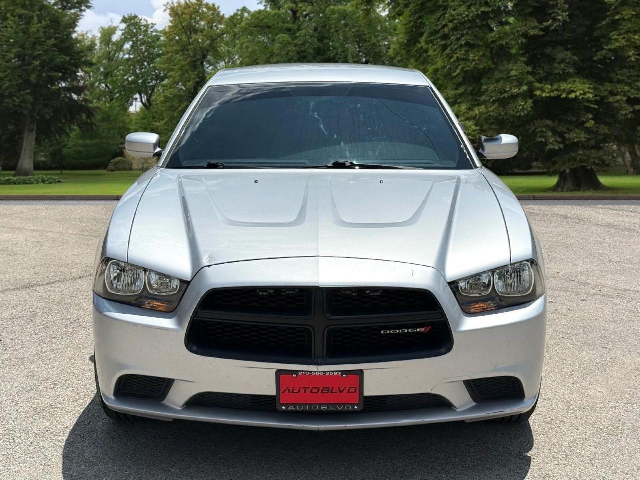 Dodge Charger 4dr Sdn Police RWD 2012