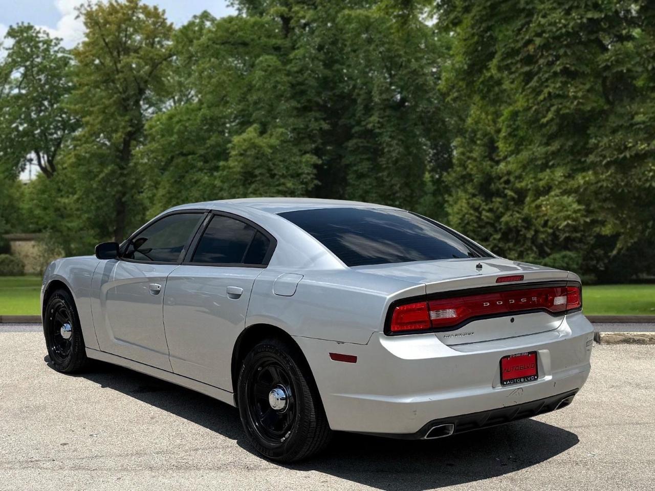 Dodge Charger 4dr Sdn Police RWD 2012