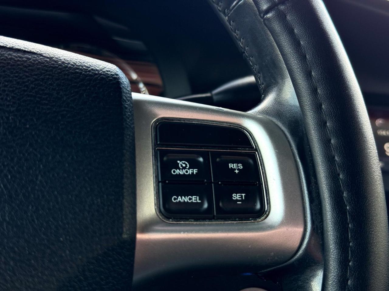 Dodge Charger 4dr Sdn Police RWD 2012