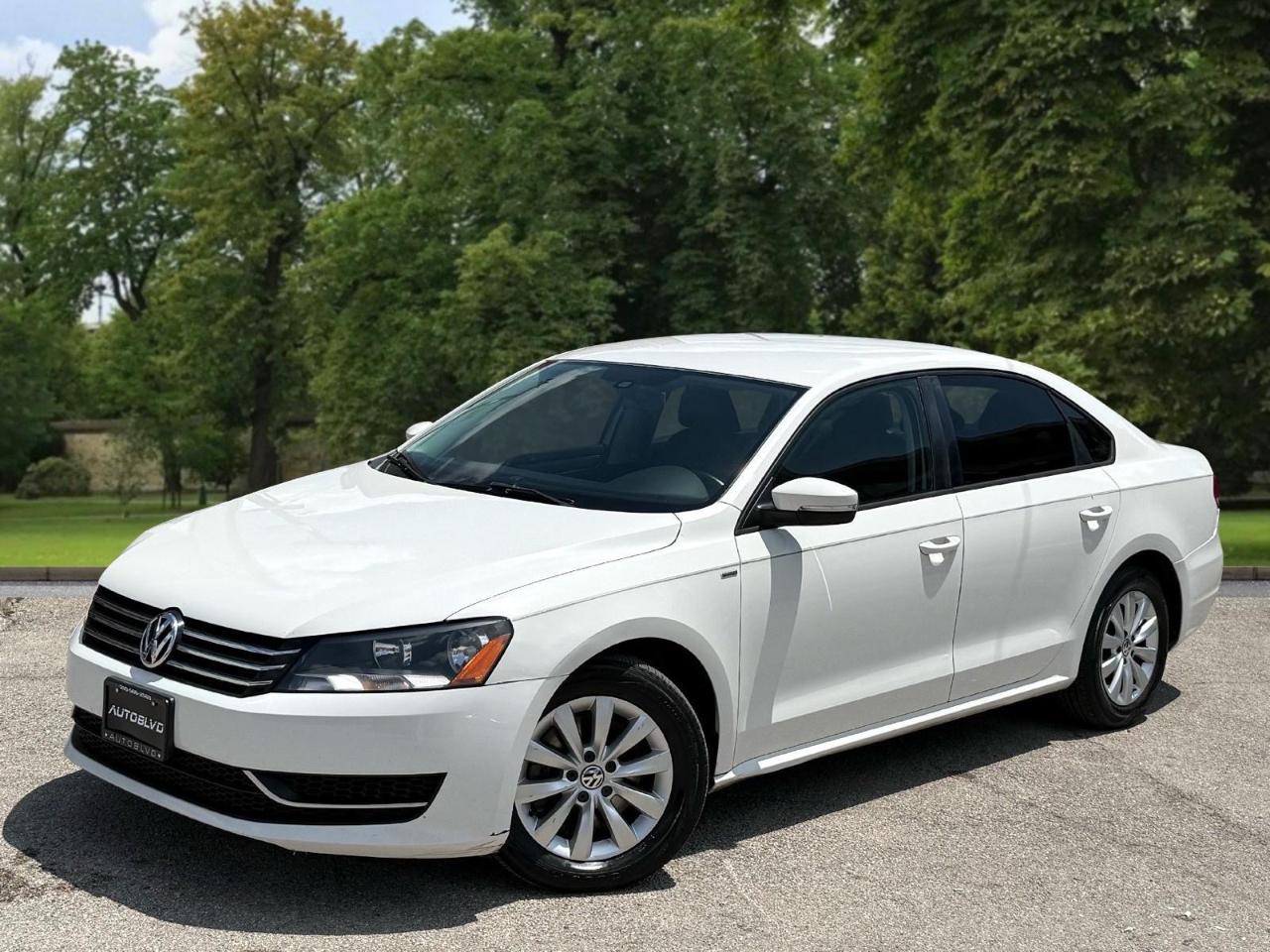 Volkswagen Passat 4dr Sdn 1.8T Auto S 2015