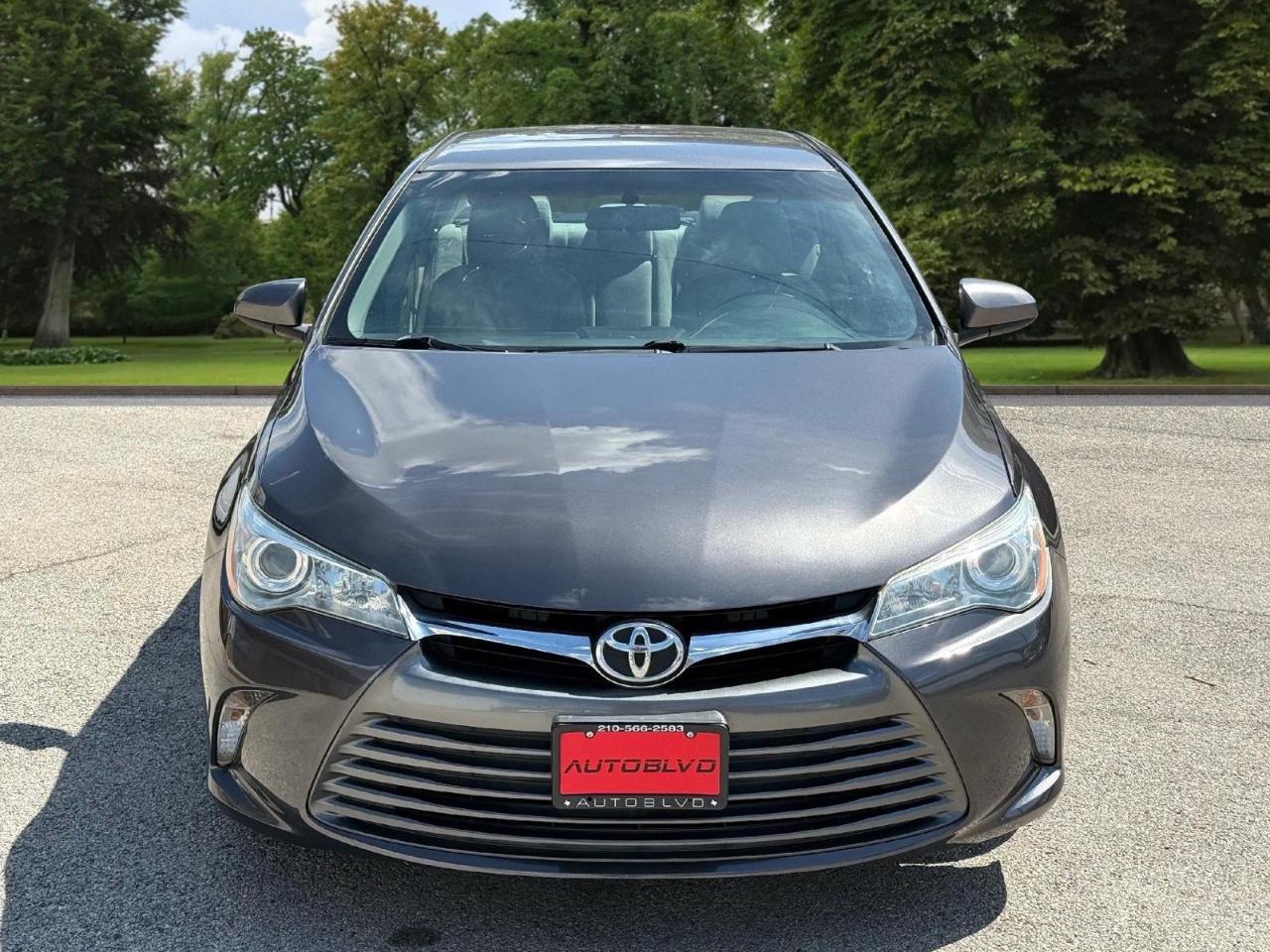 Toyota Camry 4dr Sdn I4 Auto SE w/Special Edition Pkg (Natl) 2016