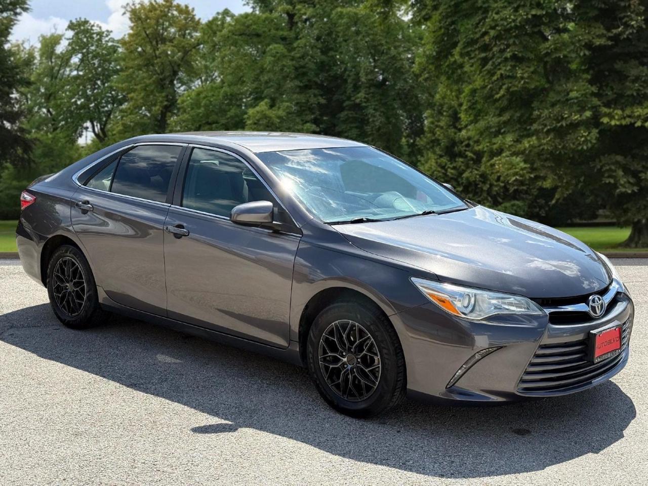 Toyota Camry 4dr Sdn I4 Auto SE w/Special Edition Pkg (Natl) 2016