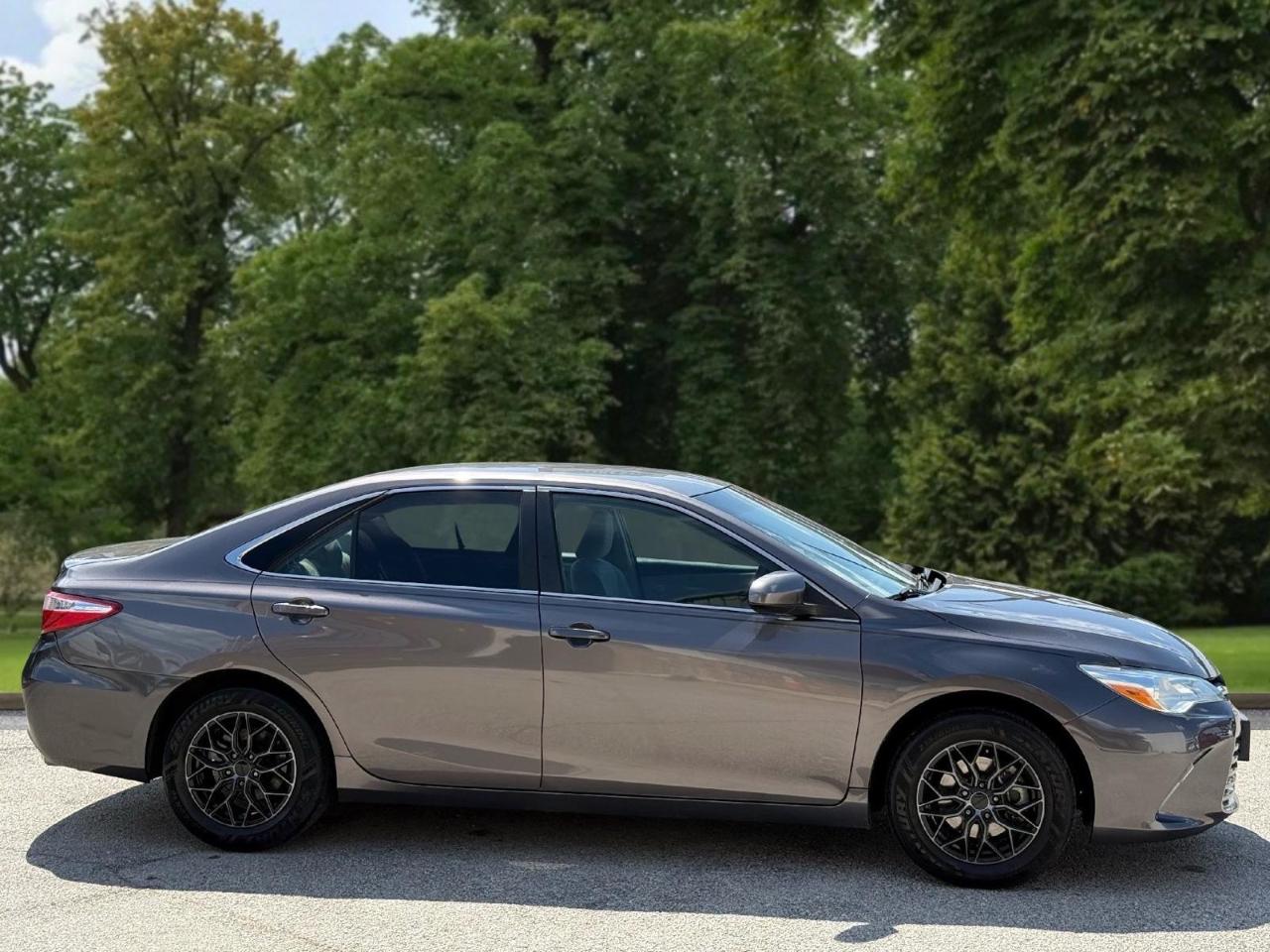 Toyota Camry 4dr Sdn I4 Auto SE w/Special Edition Pkg (Natl) 2016
