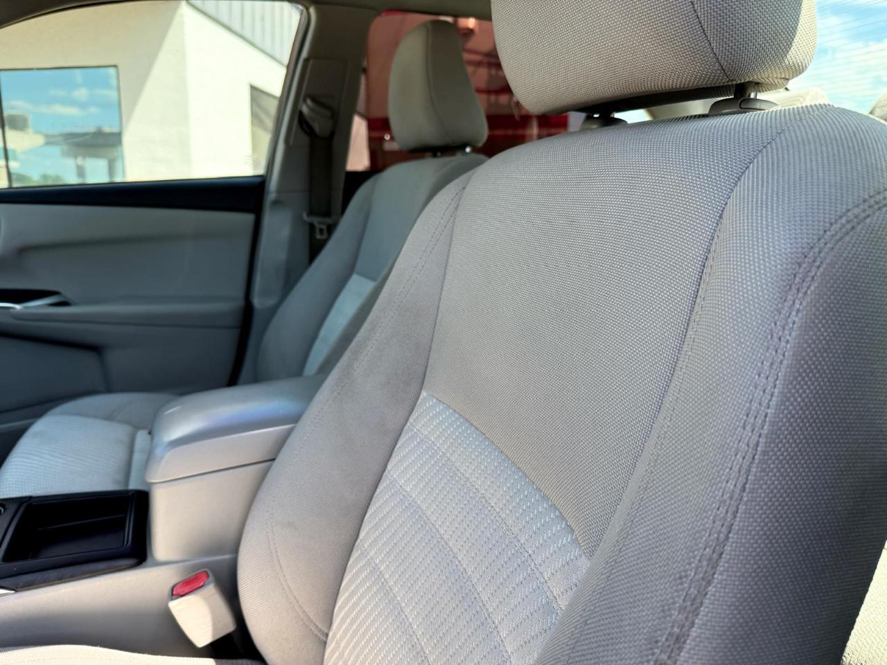 Toyota Camry 4dr Sdn I4 Auto SE w/Special Edition Pkg (Natl) 2016