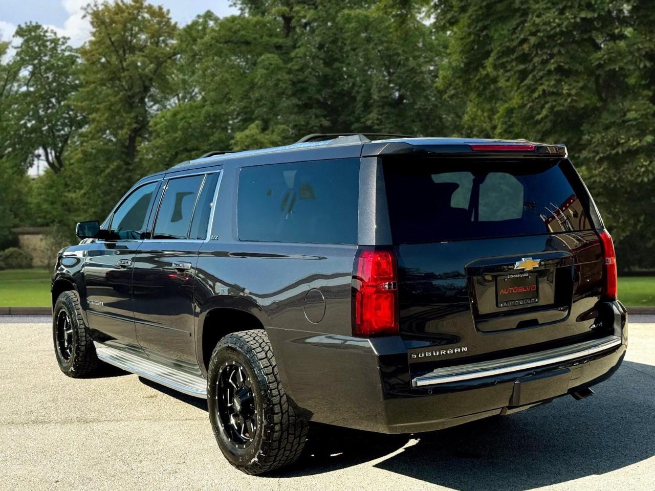 Chevrolet Suburban 4WD 4dr LTZ 2015