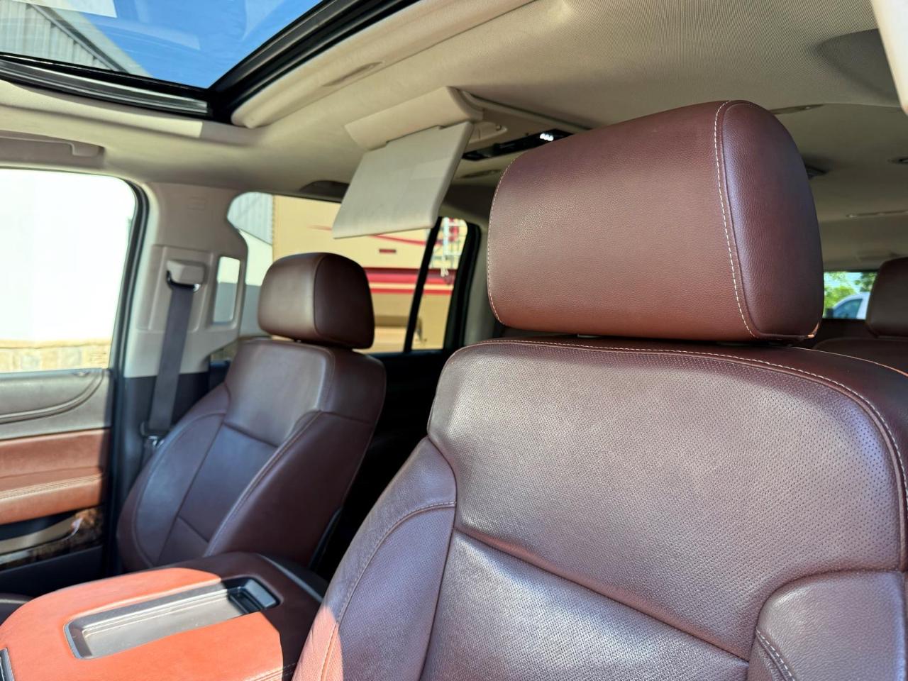 Chevrolet Suburban 4WD 4dr LTZ 2015
