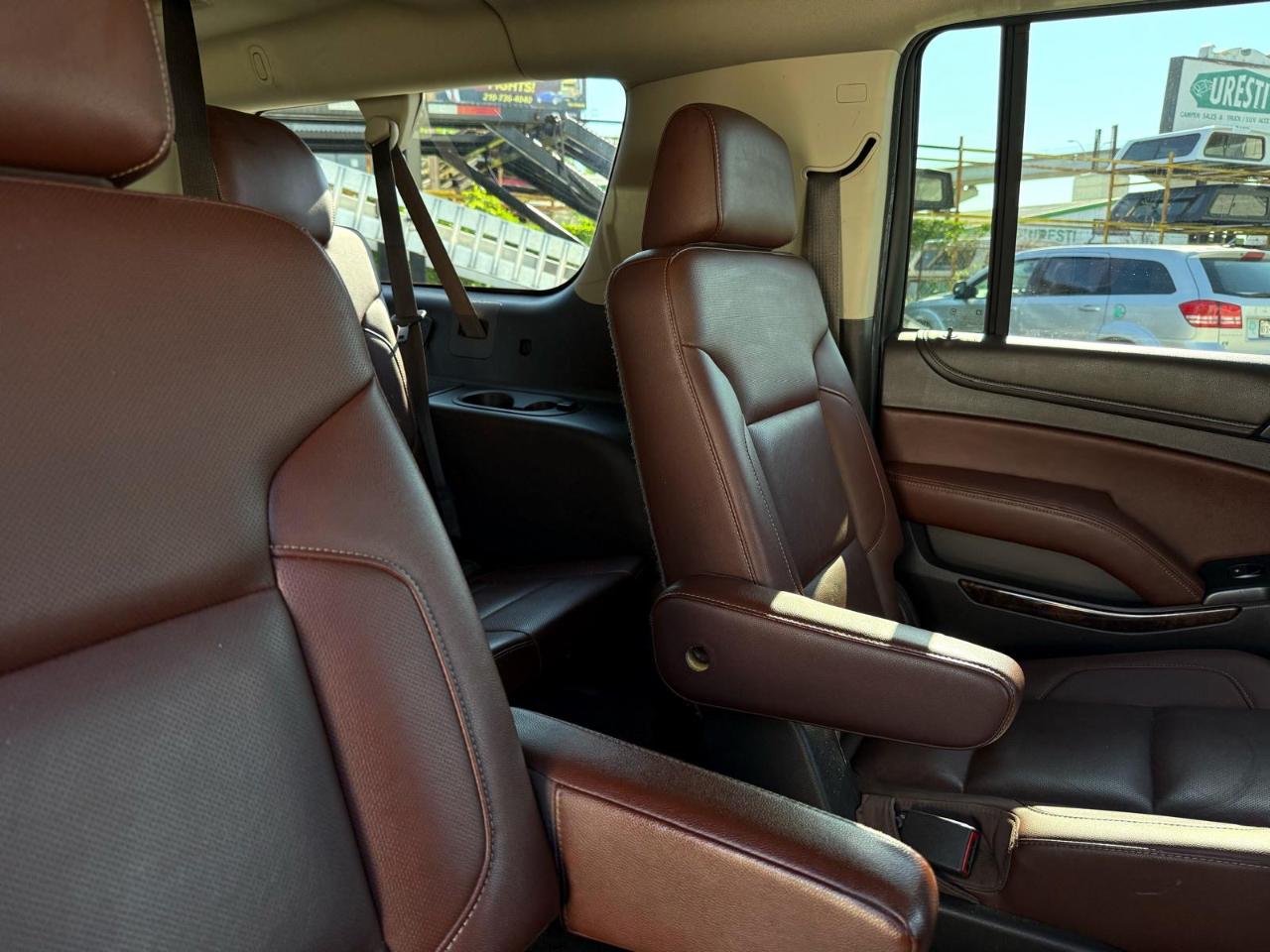 Chevrolet Suburban 4WD 4dr LTZ 2015