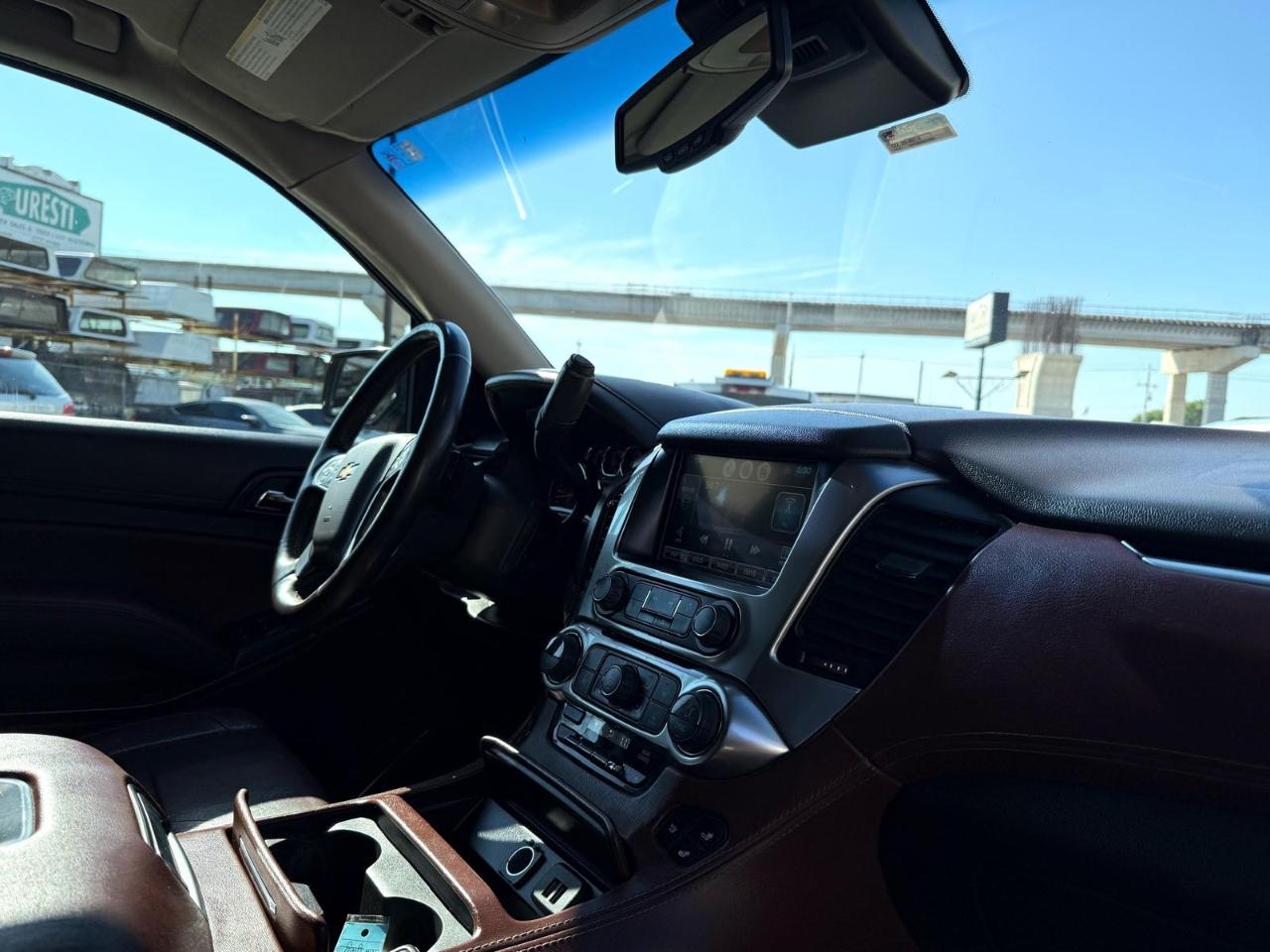 Chevrolet Suburban 4WD 4dr LTZ 2015