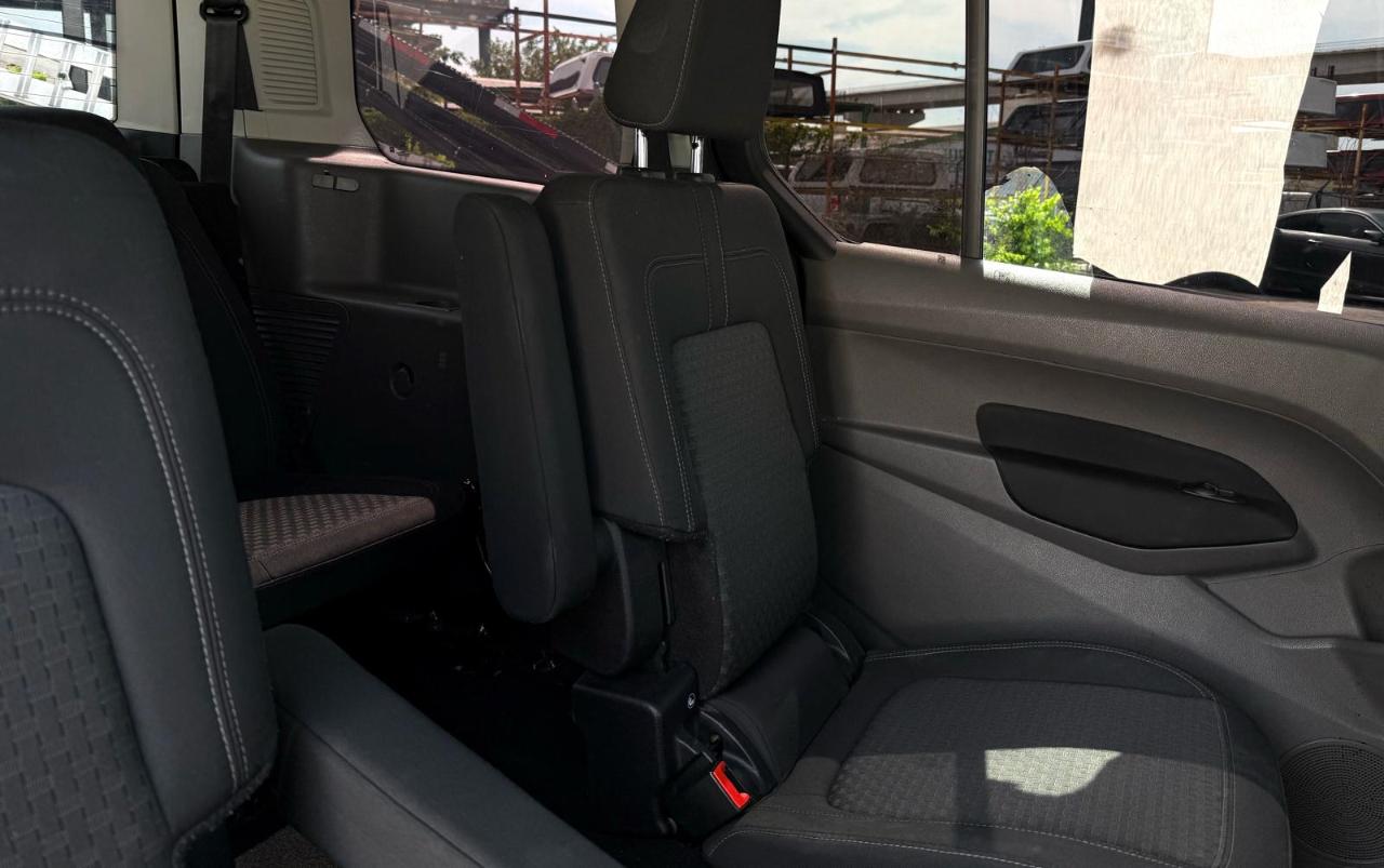 Ford Transit Connect Wagon XLT LWB w/Rear Liftgate 2020