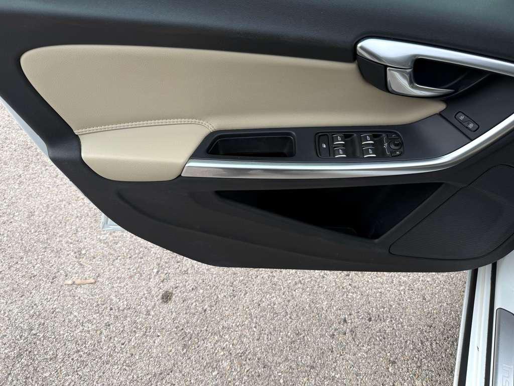 Volvo S60 T5 FWD Inscription Platinum 2018