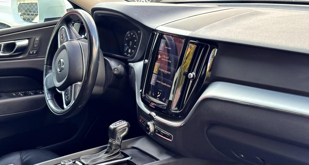 Volvo XC60 T6 AWD Momentum 2018