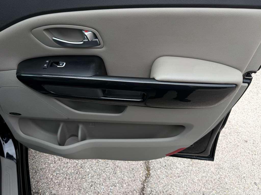Kia Sedona 4dr Wgn SX 2015