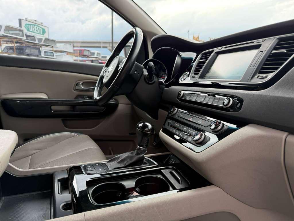 Kia Sedona 4dr Wgn SX 2015
