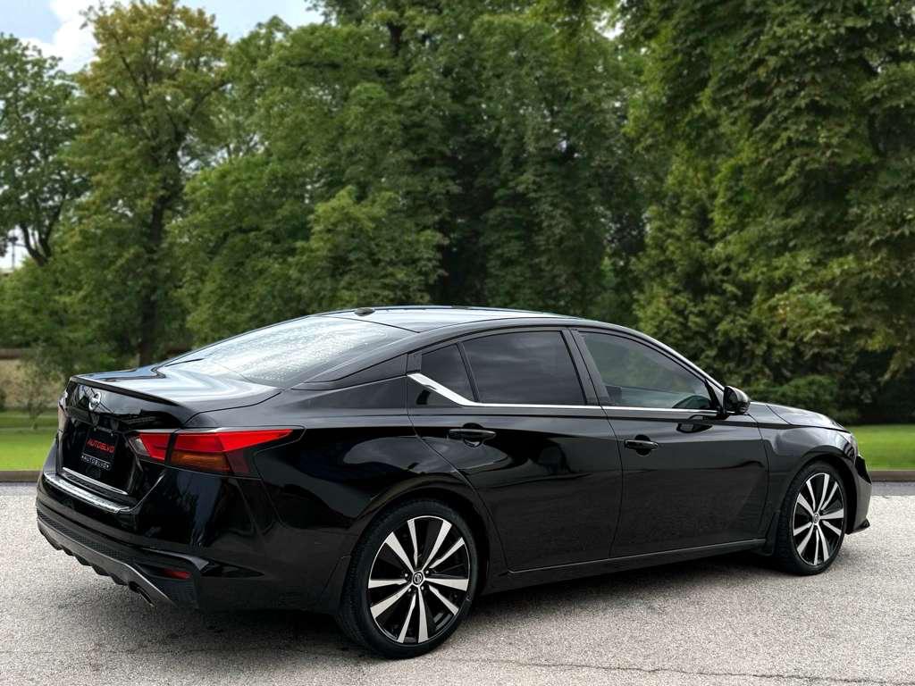 Nissan Altima 2.5 SR Sedan 2019