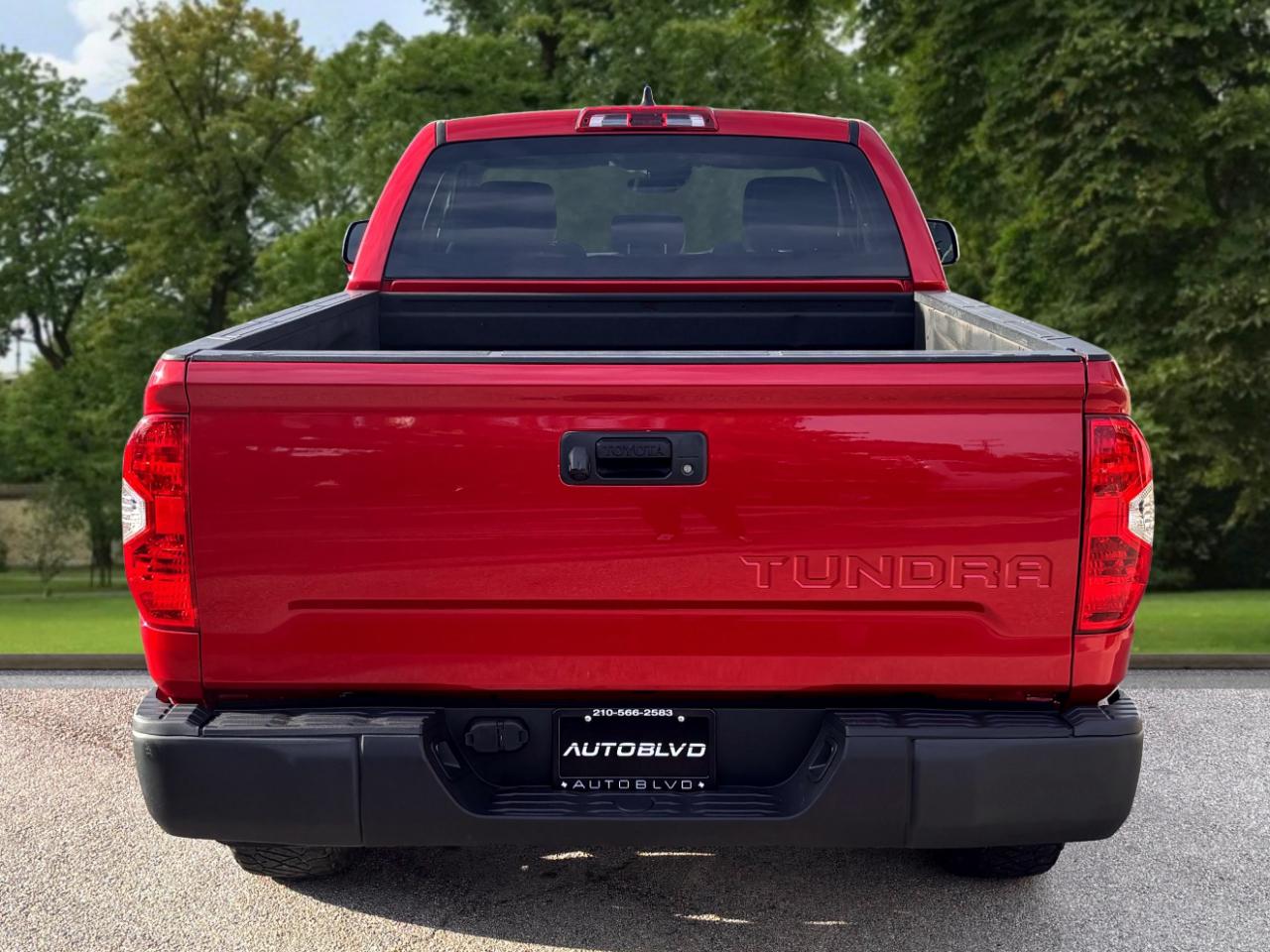Toyota Tundra 2WD SR5 Double Cab 6.5' Bed 5.7L (Natl) 2021
