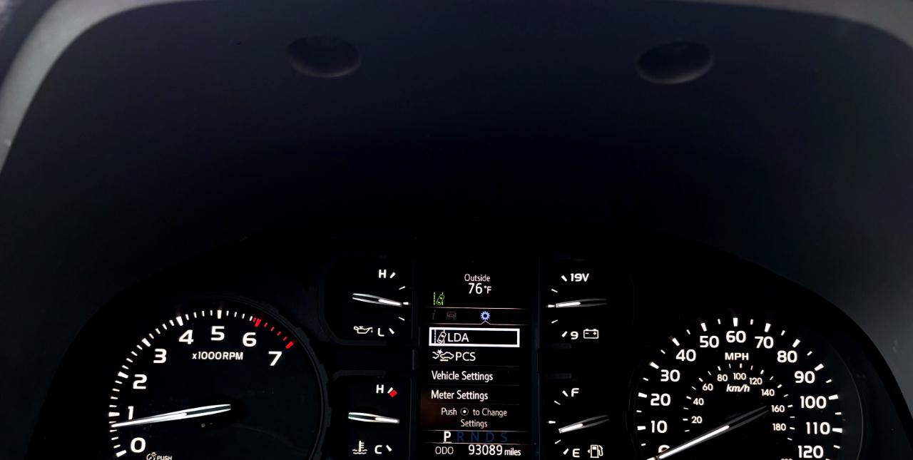 Toyota Tundra 2WD SR5 Double Cab 6.5' Bed 5.7L (Natl) 2021