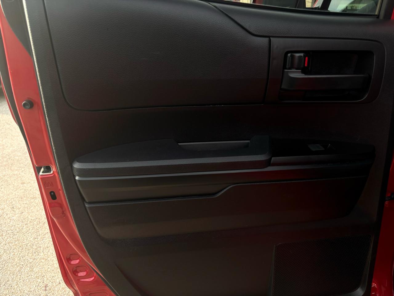 Toyota Tundra 2WD SR5 Double Cab 6.5' Bed 5.7L (Natl) 2021