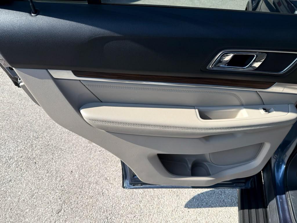 Ford Explorer Limited FWD 2019