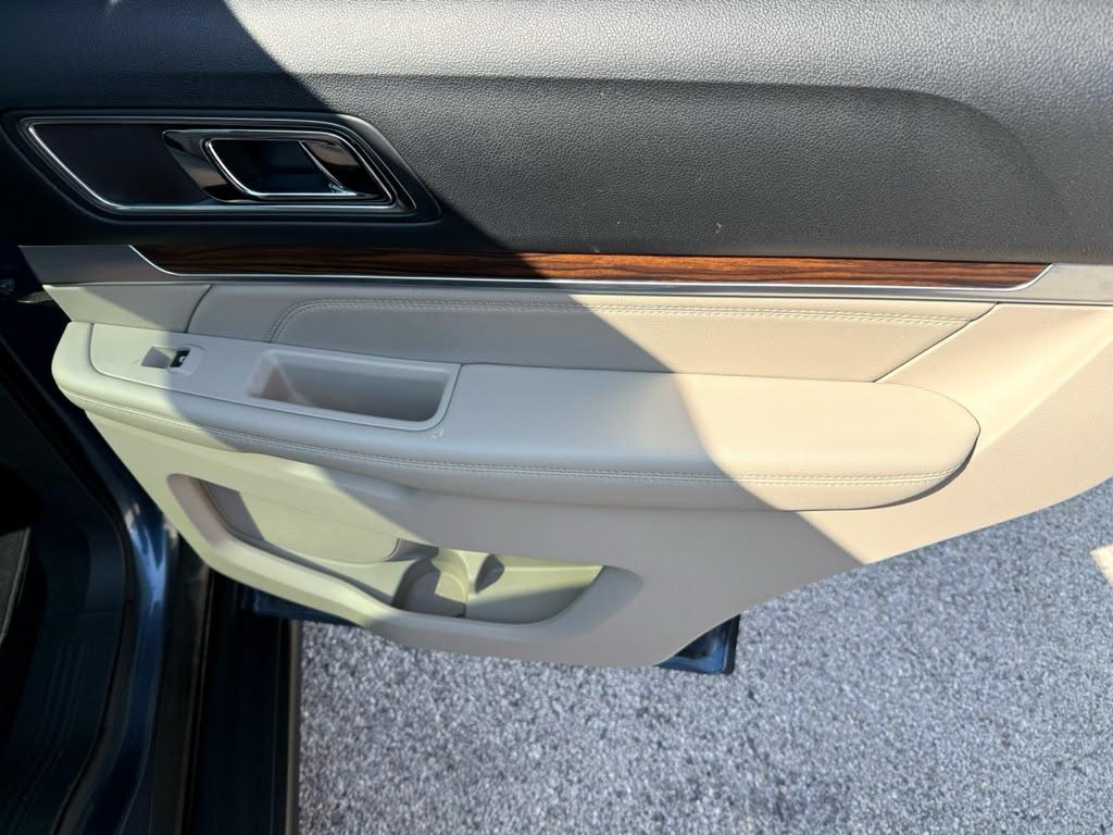 Ford Explorer Limited FWD 2019