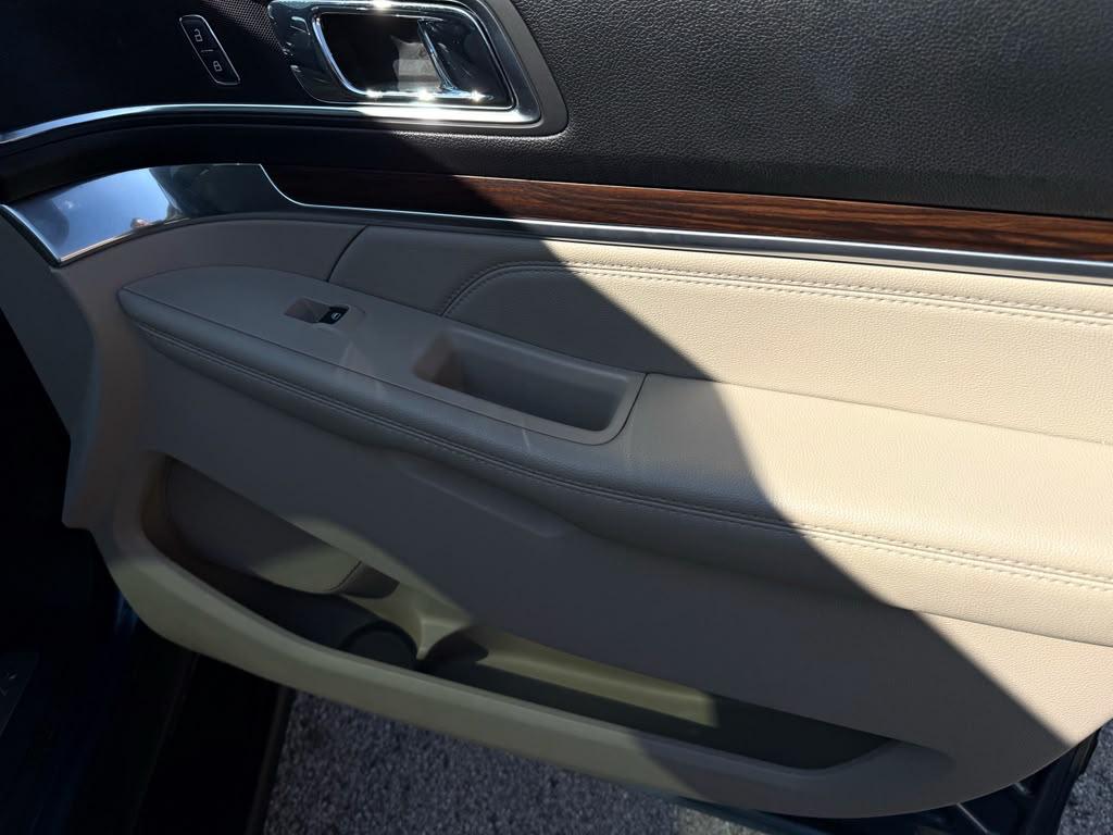 Ford Explorer Limited FWD 2019