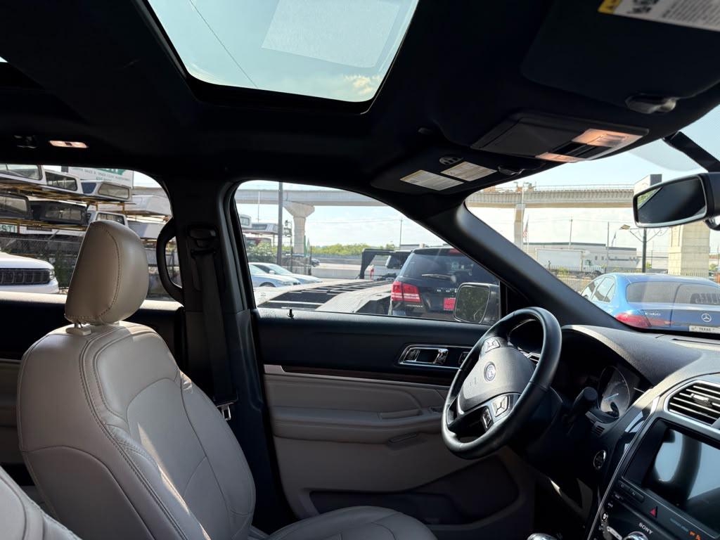 Ford Explorer Limited FWD 2019