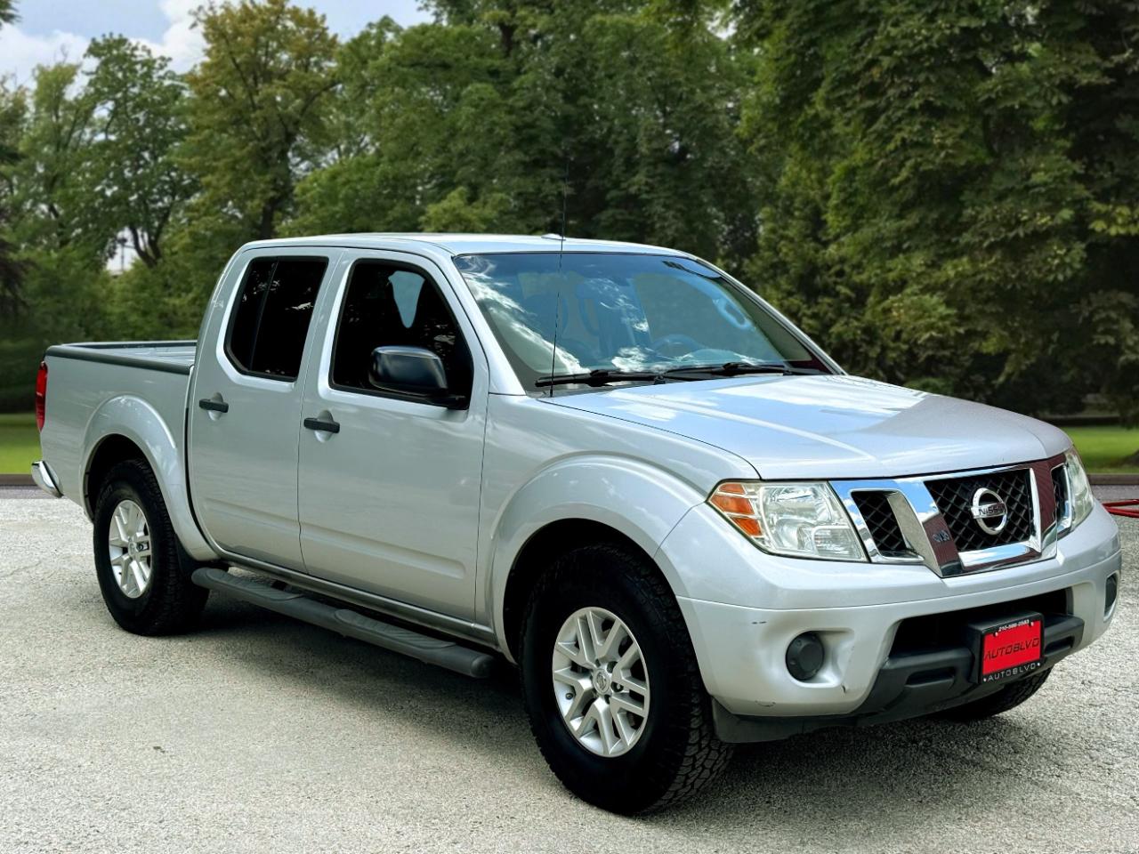 Nissan Frontier 2WD Crew Cab SWB Auto SV 2014