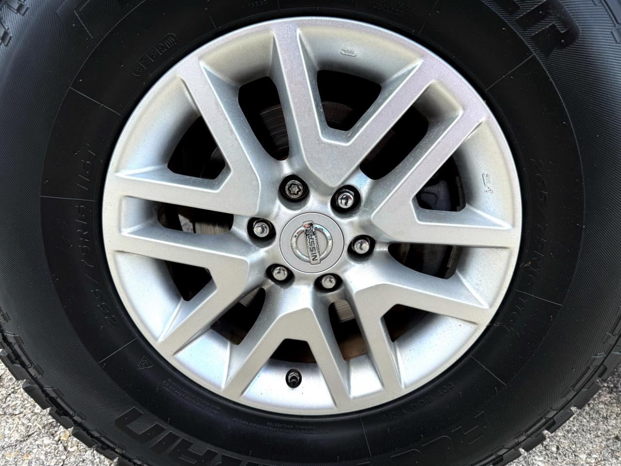 Nissan Frontier 2WD Crew Cab SWB Auto SV 2014