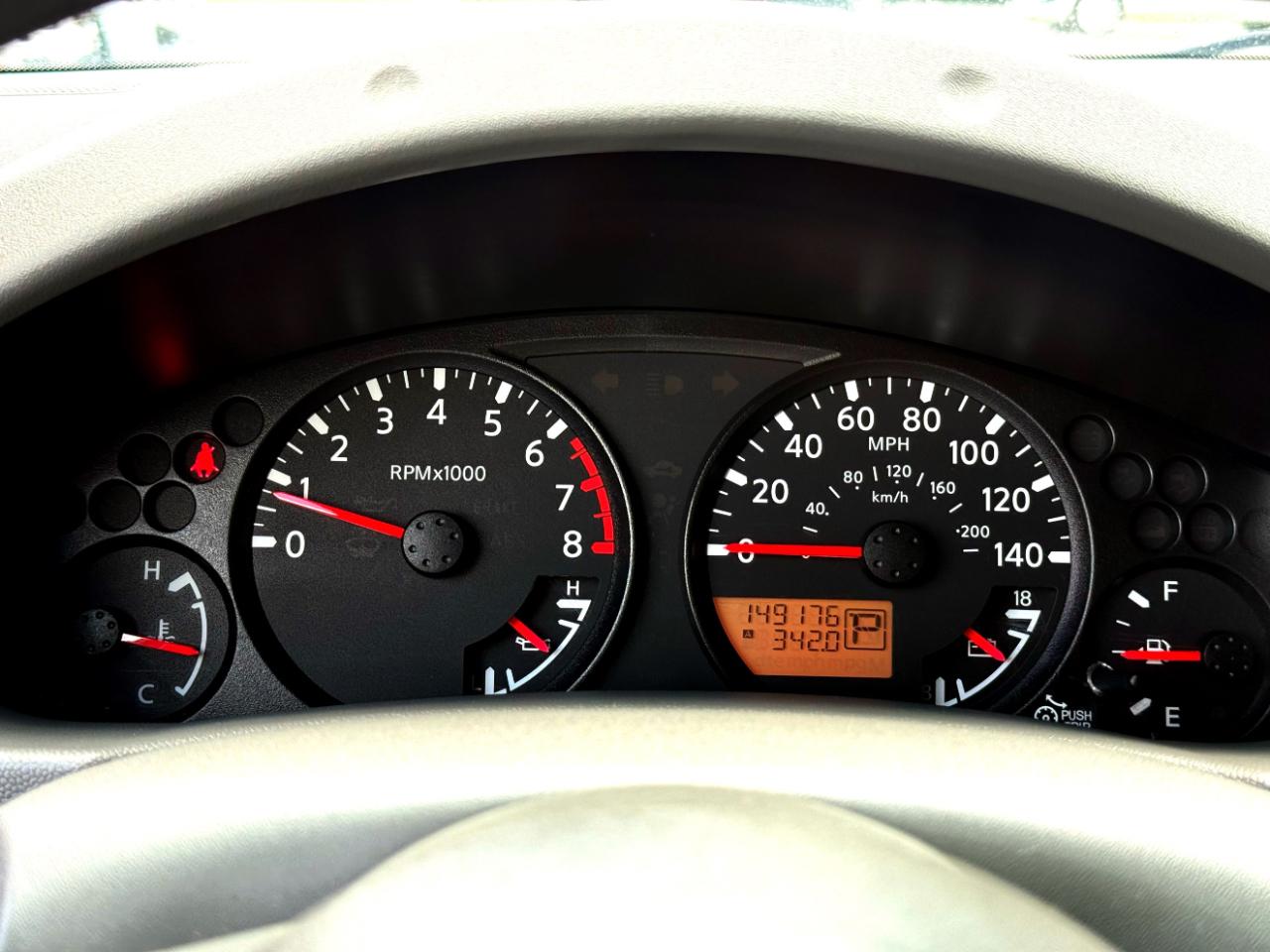 Nissan Frontier 2WD Crew Cab SWB Auto SV 2014