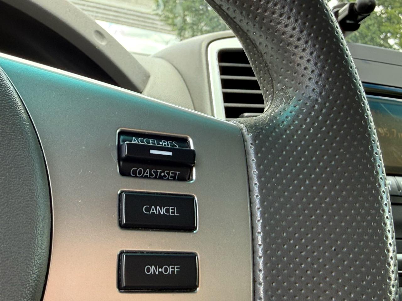 Nissan Frontier 2WD Crew Cab SWB Auto SV 2014
