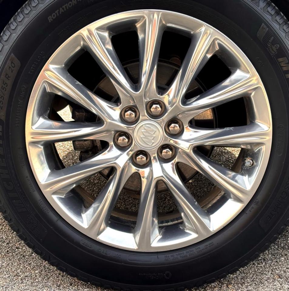 Buick Enclave FWD 4dr Essence 2019