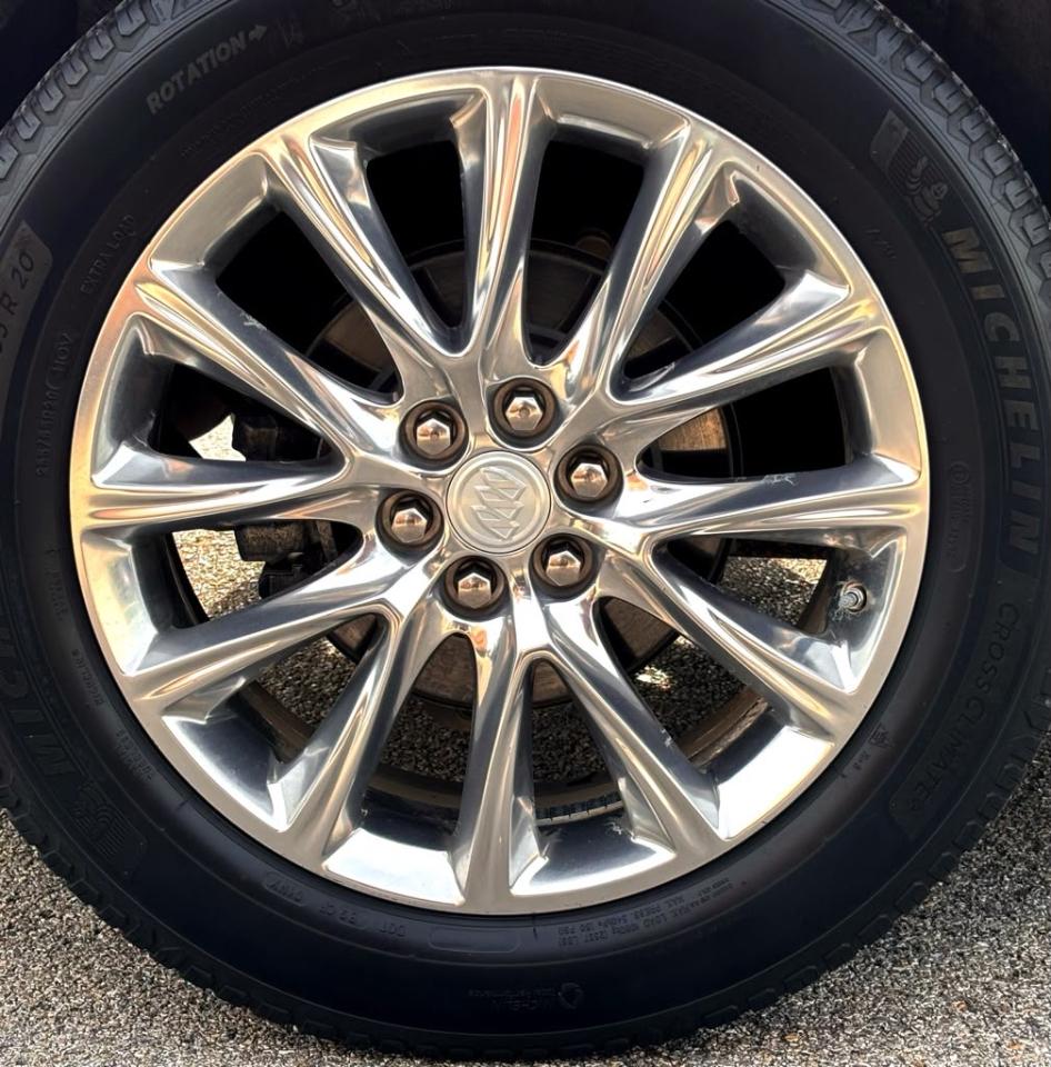 Buick Enclave FWD 4dr Essence 2019