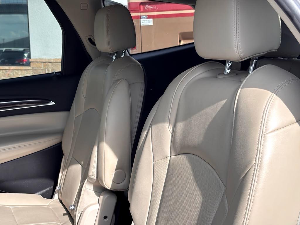 Buick Enclave FWD 4dr Essence 2019
