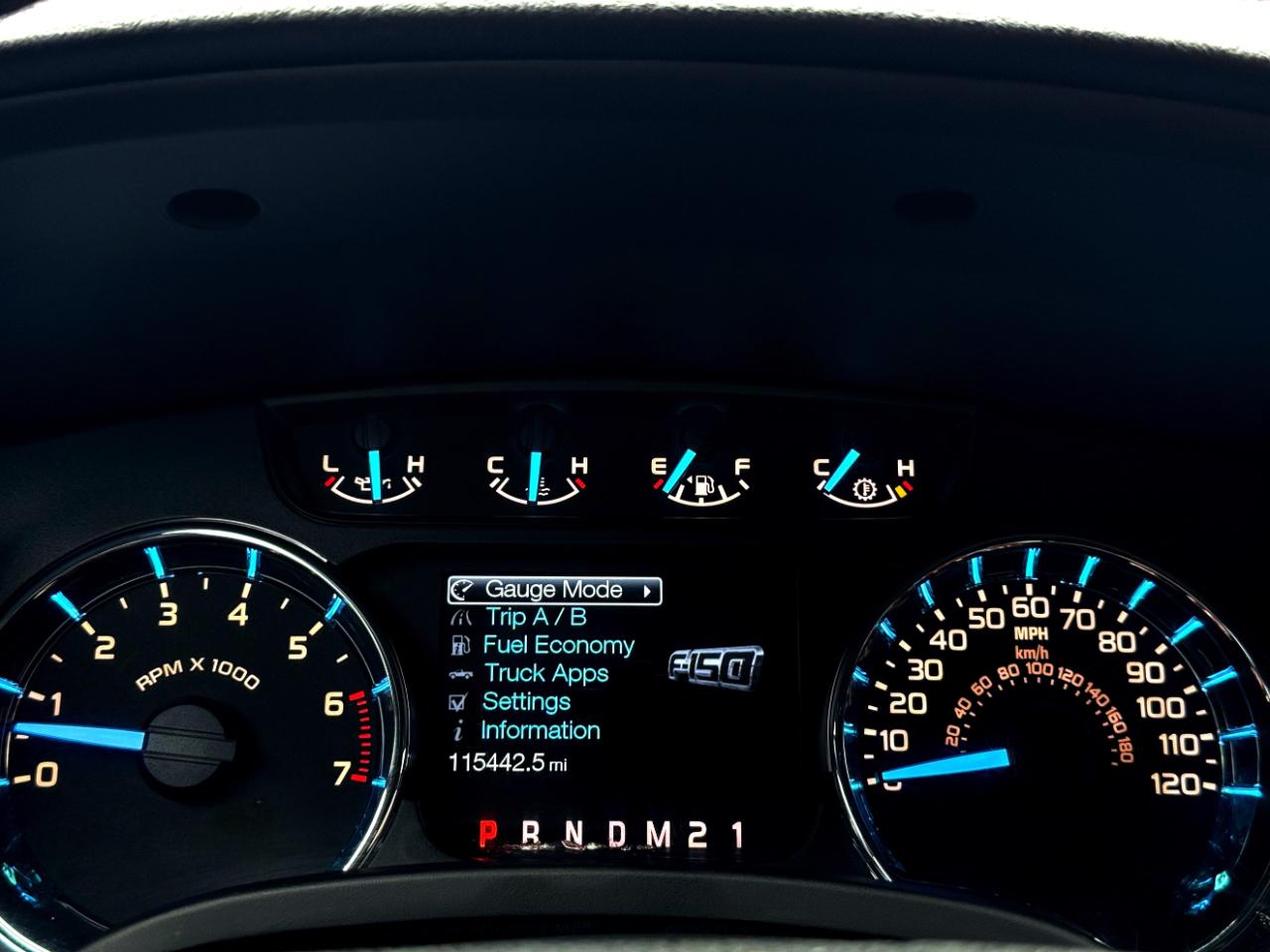 Ford F-150 4WD SuperCrew 145" Platinum 2011