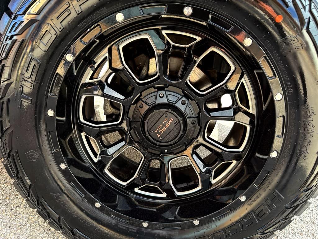 RAM 1500 4WD Crew Cab 140.5" Lone Star 2015