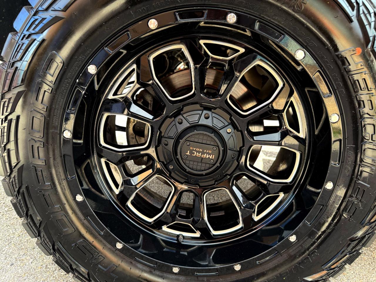 RAM 1500 4WD Crew Cab 140.5" Lone Star 2015