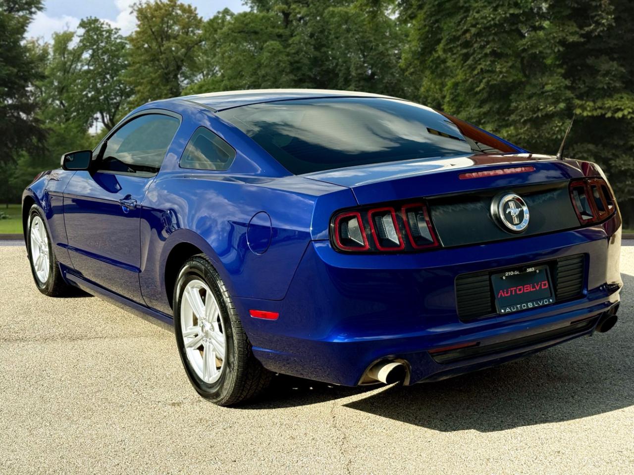 Ford Mustang 2dr Cpe V6 2014