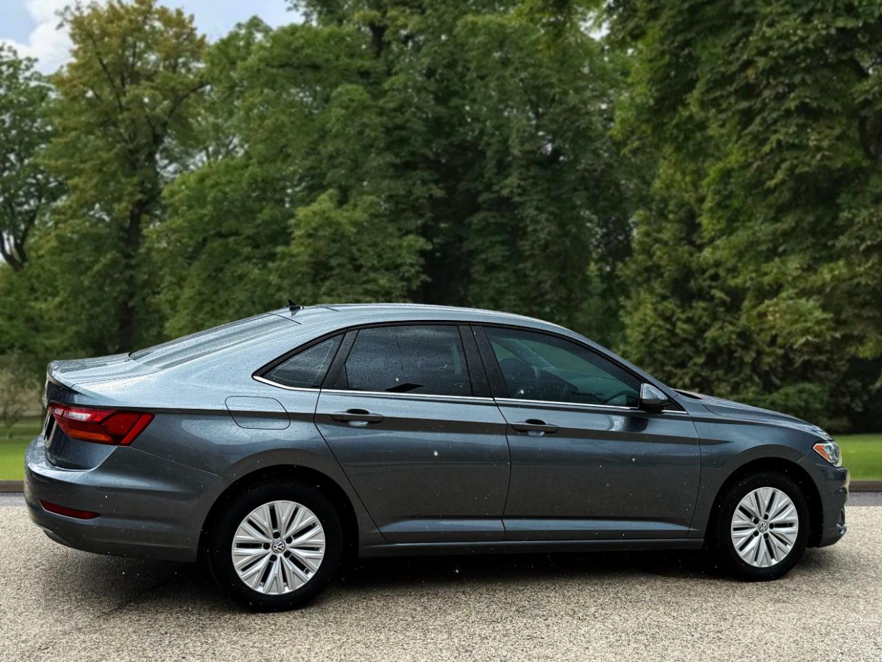 Volkswagen Jetta R-Line Auto w/SULEV 2019