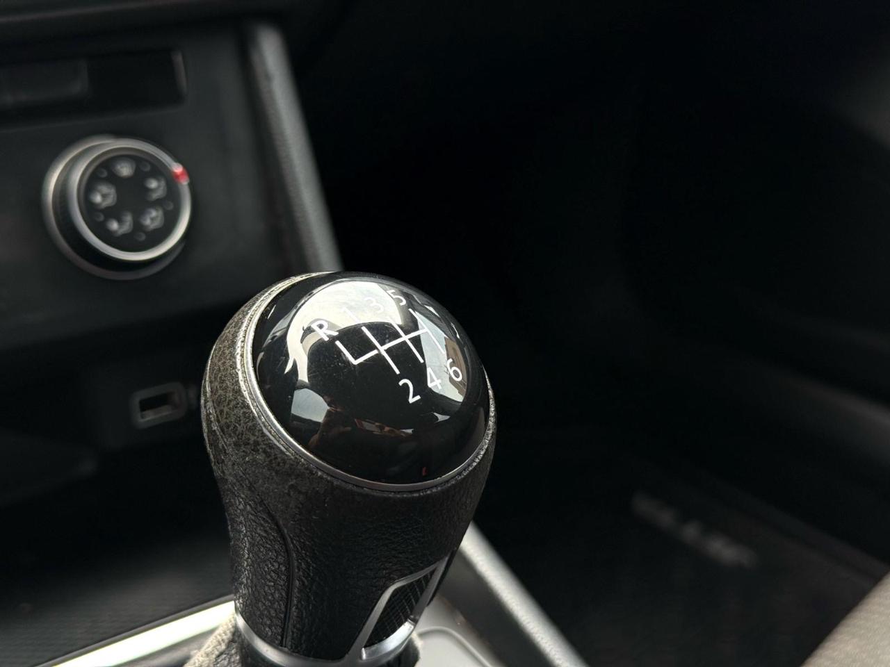Volkswagen Jetta S Manual w/SULEV 2019