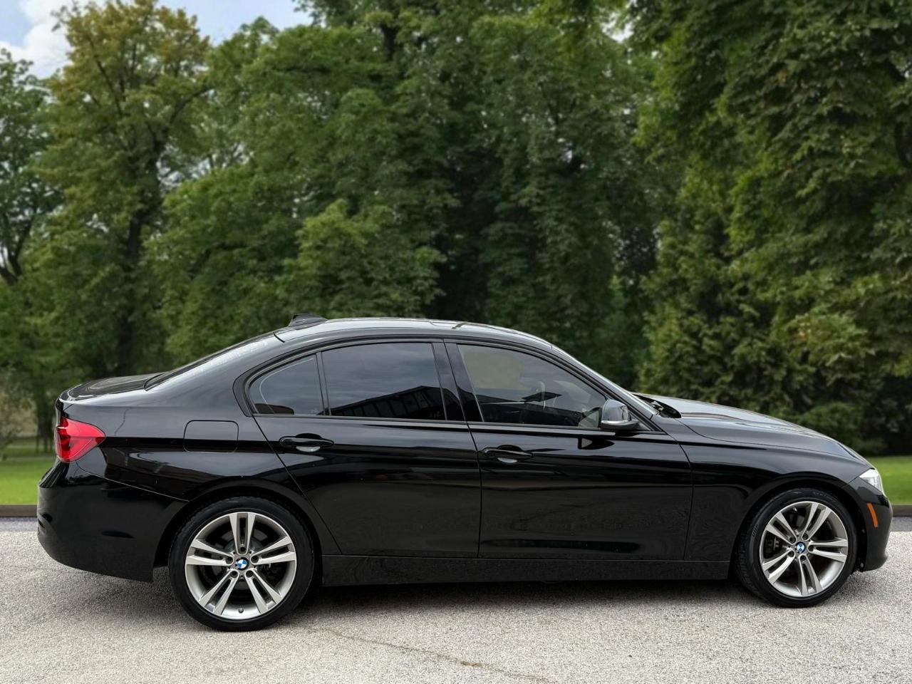 BMW 3 Series 4dr Sdn 328i RWD South Africa SULEV 2016