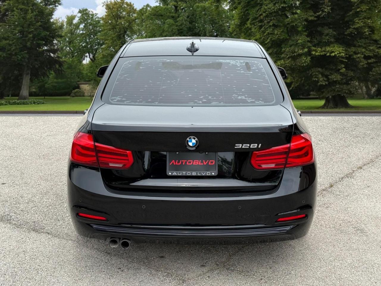 BMW 3 Series 4dr Sdn 328i RWD South Africa SULEV 2016