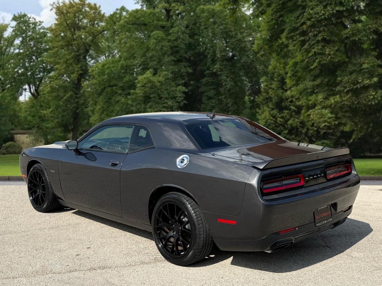 Dodge Challenger 2dr Cpe R/T Plus 2015