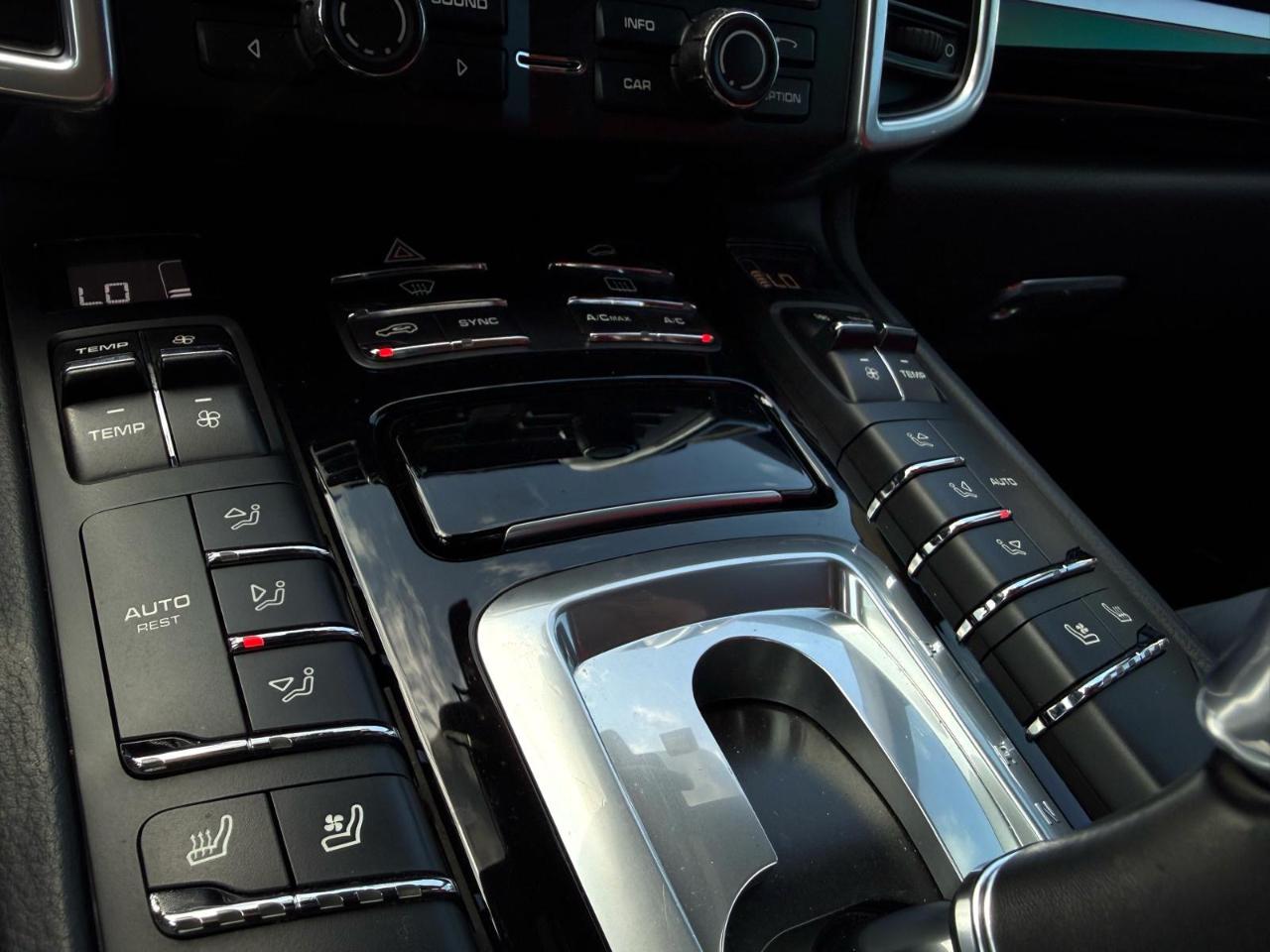 Porsche Cayenne AWD 4dr 2016
