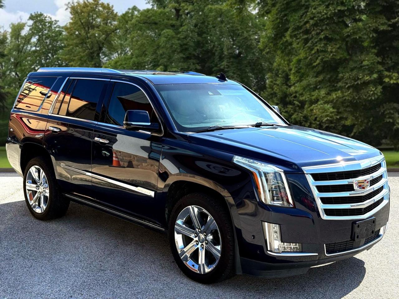 Cadillac Escalade 4WD 4dr Premium Luxury 2018